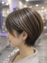 ミライイロ ハイライト×上品ショートボブ