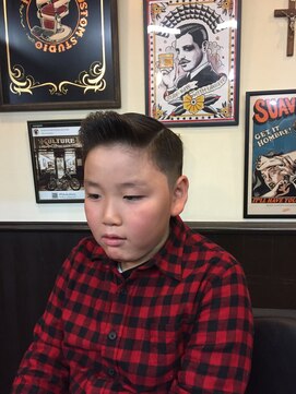 ヘアー カスタム スタジオ カルチャー(HAIR KUSTOM STUDIO KULTURE) キッズフェード