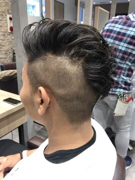 ビースリー ロア メンズパーマ