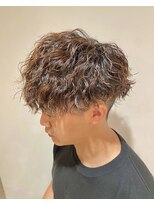 ハシゴ(hasigo.) ツイストスパイラルパーマ　大阪メンズパーマ
