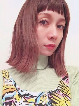 カロル 川口(Calor) 20代30代40代50代小顔ミディアム外ハネボブアッシュ