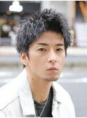 無造作ツイストスパイラルパーマアップバング刈り上げショート