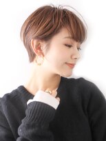 ロビー 表参道(ROBBY)&nbsp;耳掛けマッシュショート／前髪あり／表参道／30代40代50代