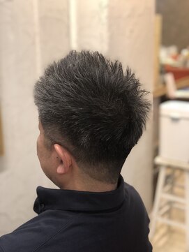 ボンビィヴァン(bon-vivant) 大分/府内町メンズ刈り上げ