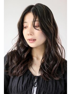 ガリカ 両国(Gallica) 顔まわりレイヤーにゆれる束感カールの抜け感ヘア