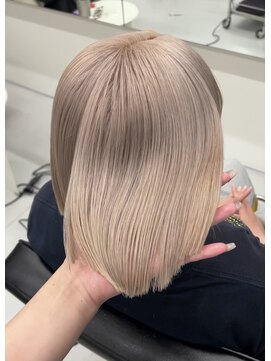 サイ(sai) 前髪/アンブレラカラー/こなれミディ/イメチェン/ウェーブパーマ