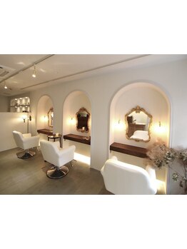 ≪北山駅から徒歩3分！愛する隠れ家≫アンティーク家具とドライフラワーに囲まれた癒しの空間が魅力＊