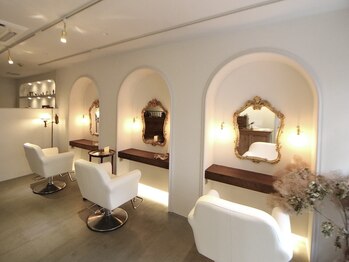 カシェット エメ(Cachette Aimer)の写真/≪北山駅から徒歩3分!愛する隠れ家≫アンティーク家具とドライフラワーに囲まれた癒しの空間が魅力*