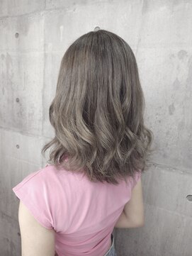 フォックス 四日市店(FOX) 透明感/ミディアム/カール