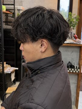 リーベル(Liber) シャドウパーマ