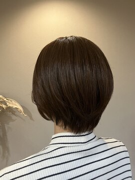 パールベージュ・ショート