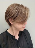 似合わせショートボブ/フェザーショート/細めハイライト