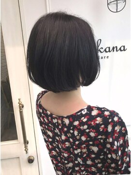 マカナ(makana) シンプルショートボブ