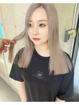 ガルボ ヘアー(garbo hair) ホワイトグレージュ10代20代夏カラー夏休み学生カラー