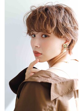 モコ(MOCO) 無造作に動く浮遊感・柔らかフラッフィーショート（サイド）