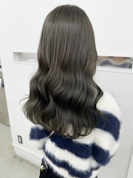 オー(OOO) くすみオリーブグレージュ〇