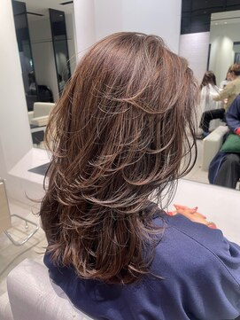 ステア ケース(stair case) 【NATASHA】銀座レイヤーカット/20代/30代/40代/50代