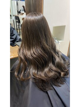 ラウブロッサム 大宮西口店(Lau Blossom) オリーブグレージュ