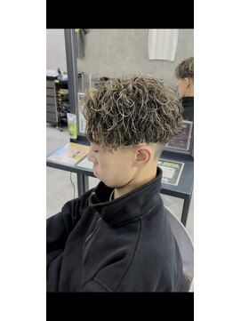 ライズ 新小岩店(RISE) 金メッシュ波巻きパーマ