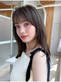 20代30代に人気のヘーゼルグレージュと似合わせレイヤーカット