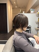 ベラルーチェ(Bella Luce) 首元スッキリ大人ショートボブ