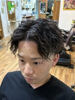ヘアスタジオ ロメオ(hair studio Romeo) センターパート×ツイスパ