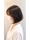 女性のための前下がりボブスタイル
