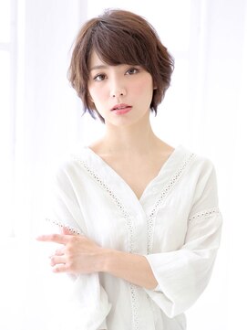 プリムワークス hair&nail Prime works ラフで女らしいショート