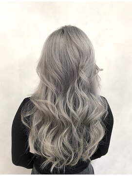 エイト 吉祥寺店(EIGHT) 【EIGHT new hair style】グレージュシルバー