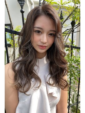 クーエフー(coo et fuu) 10代20代30代40代 ハイライトタップリのロングヘアー3 藤沢