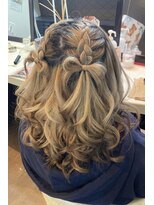 アールイー(Re:)&nbsp;リボンヘア　ハーフツイン