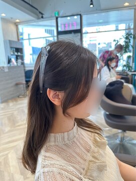 フィッティ 横須賀中央店(fiti) 結んでも下ろしても可愛い顔まわり【レイヤーカット　韓国ヘア】