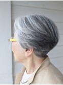 メリハリあるマダムショートで若々しく