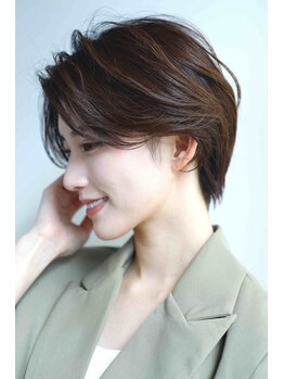フィールルーチェ(Feel luce)の写真/「白髪染めも楽しみたい」今までにない艶、透明感！ダメージレスに◎
