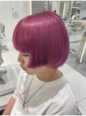 ビビットピンク