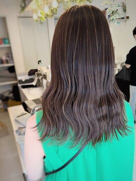 ナチュラルハイライト×波打ちスタイル