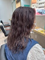 ソウゾウ ブリッジ(SoZo Bridge)&nbsp;ふわっとやわらか、女性らしさが香るパーマを。【Miyabi】