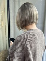 ホール(WHOLE)&nbsp;【WHOLE】ペールオリーブ×ミニボブ