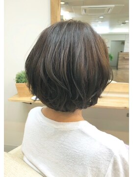 キュアキュア(Cure2) 白髪染めでつくるモノトーングレージュ