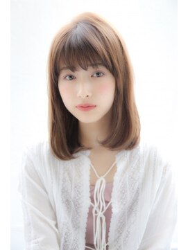 ネオリーブ クーロ(Neolive curro) 簡単に決まる♪王道鎖骨ミディ