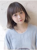 ミックスカールボブ×軽め前髪×オリーブアッシュ
