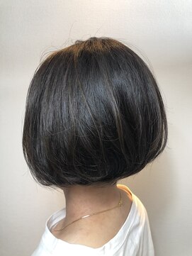 カーラヘアー(Cara-hair) 大人への1歩♪前下がりボブ