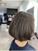 艶めくブランジュ　ショートボブ