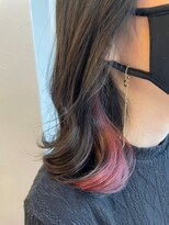 エンレイ(enRei)&nbsp;ゆるふわカール外ハネ耳かけ小顔インナーカラーパープルレッド