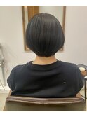 ショートボブ