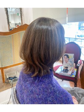 ヘア ヴァーゴ(Hair vago) 明るい白髪染めグレイカラー