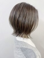 エトワ(Et toi)&nbsp;くびれヘア似合わせカットオリーブベージュ大人可愛い