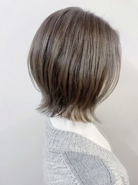 エトワ(Et toi) くびれヘア似合わせカットオリーブベージュ大人可愛い