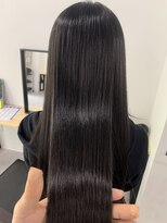 ライフ 星田店(Lyfe)&nbsp;ネビージュボブルフ黒髪_髪質改善ロングーレイヤーカット艶髪_50