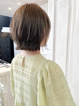 キャアリー(Caary) 福山市美容室Caaryレイヤーミディアムボブ透明感グレージュ